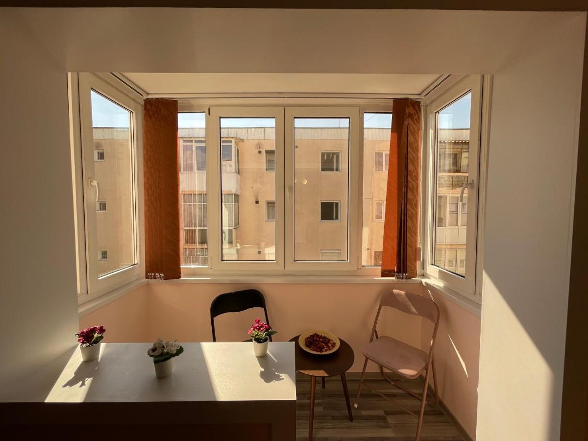 Soho Apartment Fagaras - 1 Bedroom & Extensible Couch Exterior photo